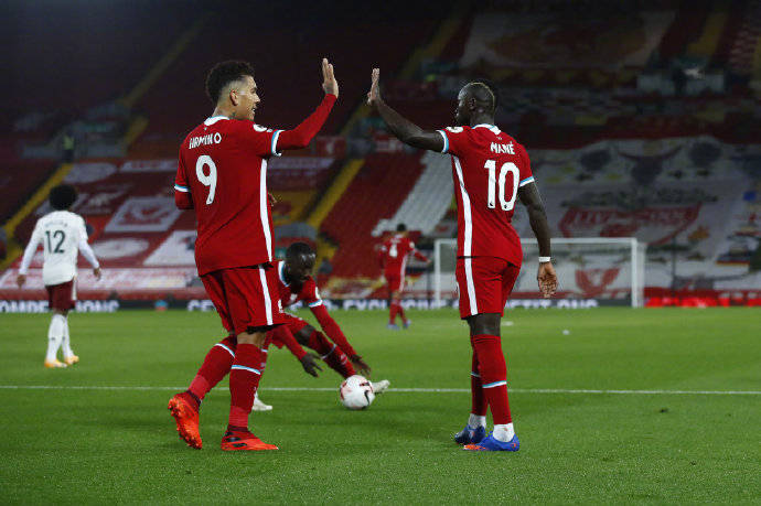  英超新援首秀惊艳，助球队逆袭取胜  